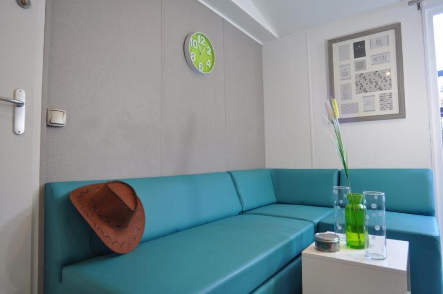 Camping Le Mas Des Sedaries Hotel Villefort  Exterior photo