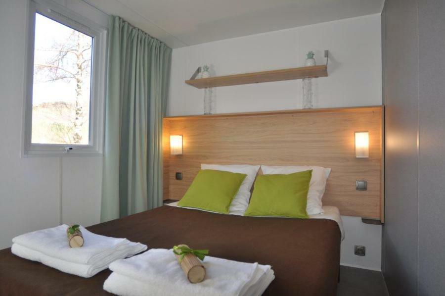 Camping Le Mas Des Sedaries Hotel Villefort  Exterior photo
